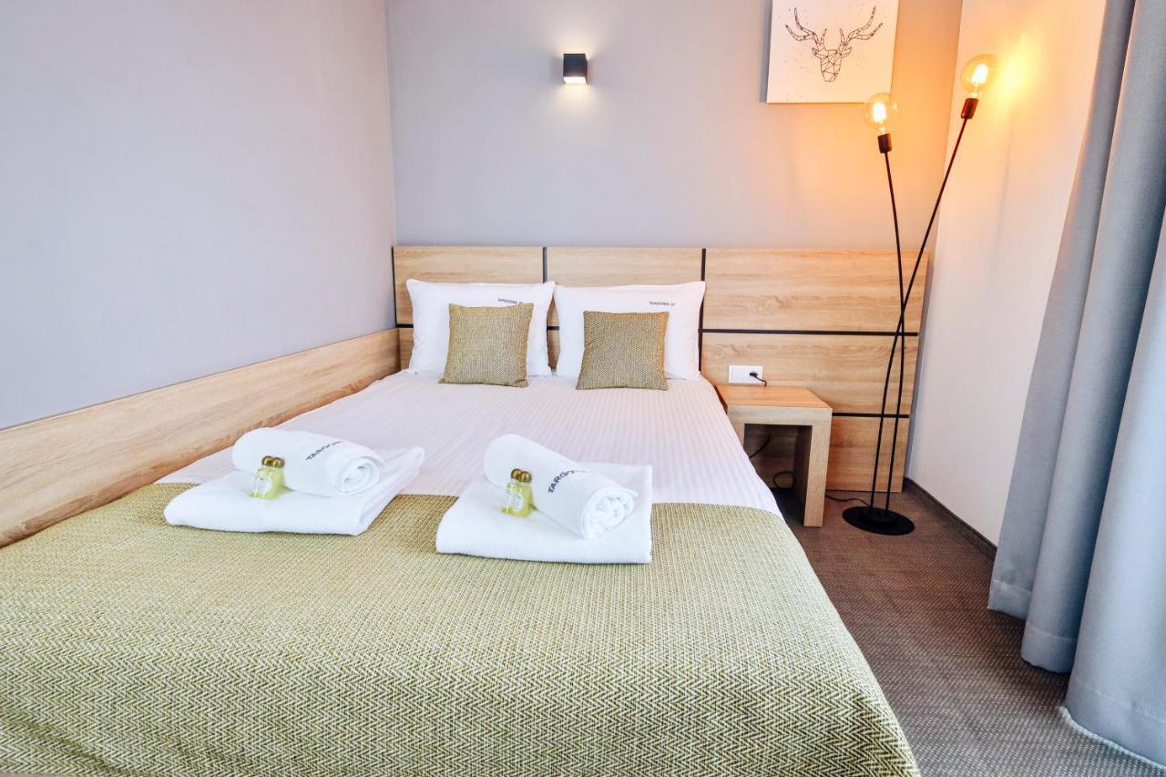 Bed and breakfast Targowa37 Uniejów Extérieur photo